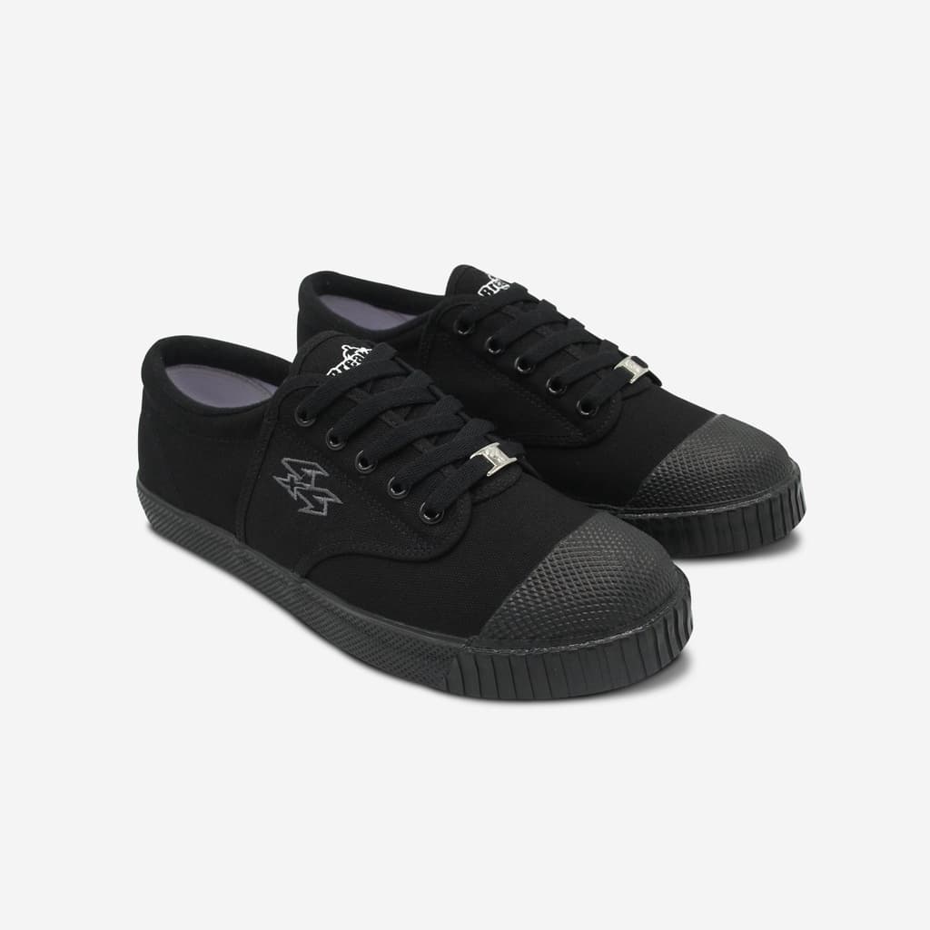 🔥ลูกค้าใหม่ 1 บาท💯 รองเท้าผ้าใบนักเรียน Breaker รุ่น4x4 / Y-Roon รุ่น 4X100 Power💥 30-45 - 1