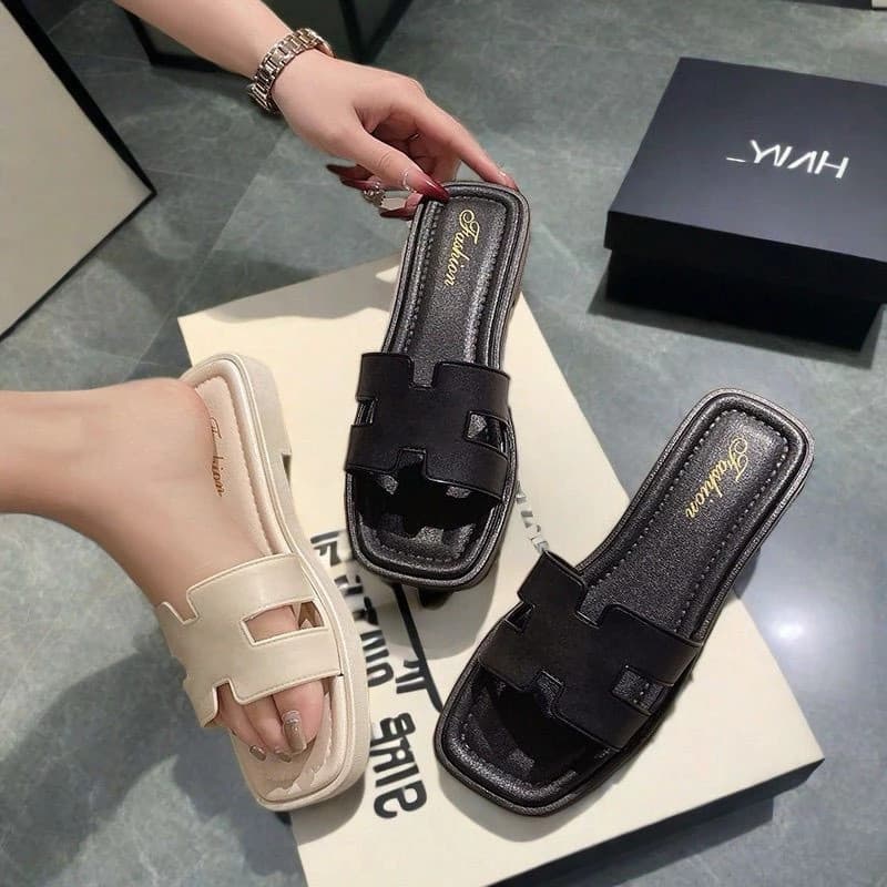 Icy.Sport🔥จัดส่งทันที🔥รองเท้าแตะสตรีฤดูร้อนแบนกลางแจ้ง high-end ผู้หญิงรองเท้าแตะชายหาดริมทะเลX131 - 2