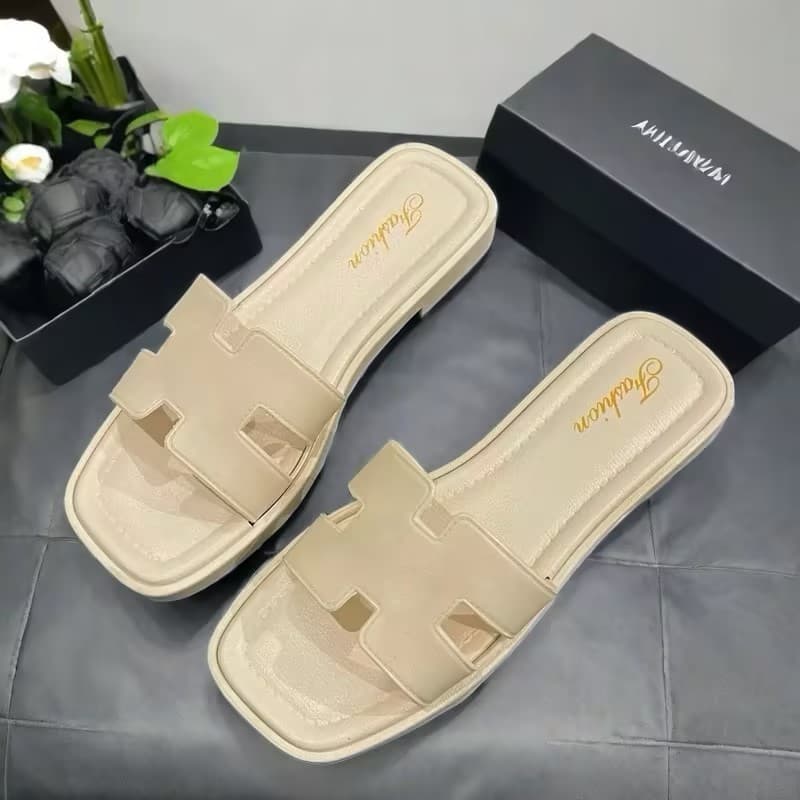 Icy.Sport🔥จัดส่งทันที🔥รองเท้าแตะสตรีฤดูร้อนแบนกลางแจ้ง high-end ผู้หญิงรองเท้าแตะชายหาดริมทะเลX131 - 5