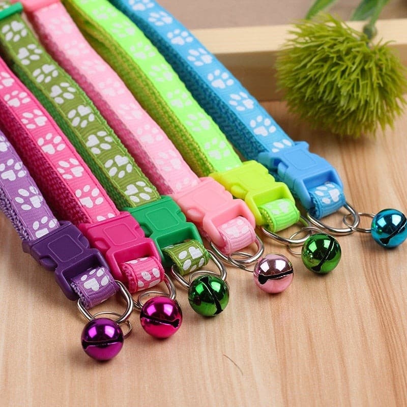 🐾ปลอกคอแมว สุนัข ลายอุ้งเท้า พร้อมกระดิ่ง ปรับขนาดได้ ปลอกคอสัตว์เลี้ยง น่ารัก แข็งแรง ทนทาน - 2