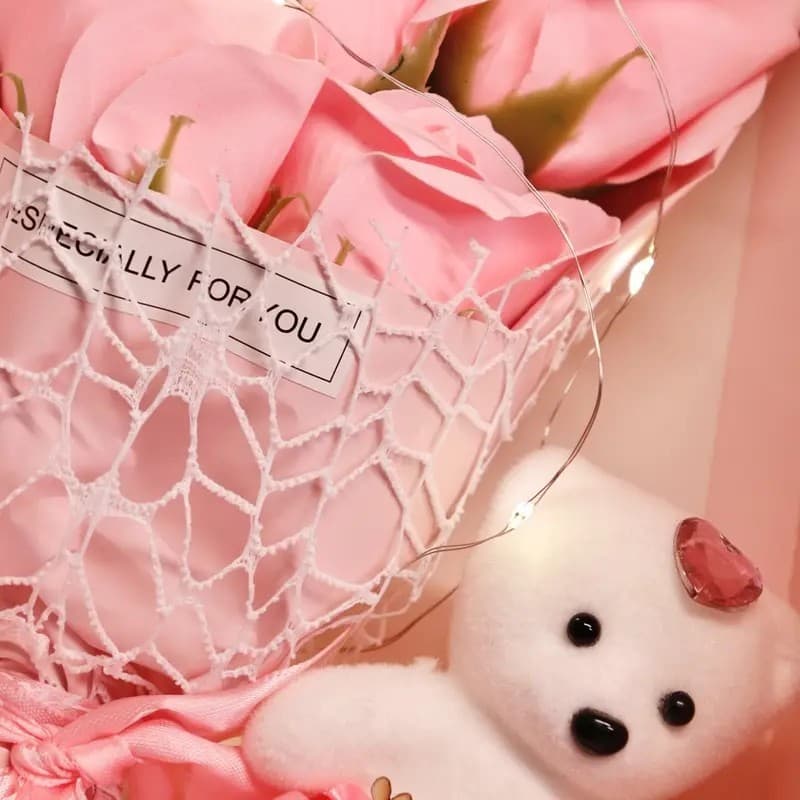 ดอกไม้ ดอกกุหลาบ วาเลนไทน์ พร้อมกับไฟ LED  น้องหมี+ถุงหิ้วสุดหรู น่ารักสุดๆ พร้อมส่งในไทย - 3