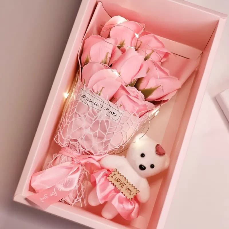 ดอกไม้ ดอกกุหลาบ วาเลนไทน์ พร้อมกับไฟ LED  น้องหมี+ถุงหิ้วสุดหรู น่ารักสุดๆ พร้อมส่งในไทย - 2