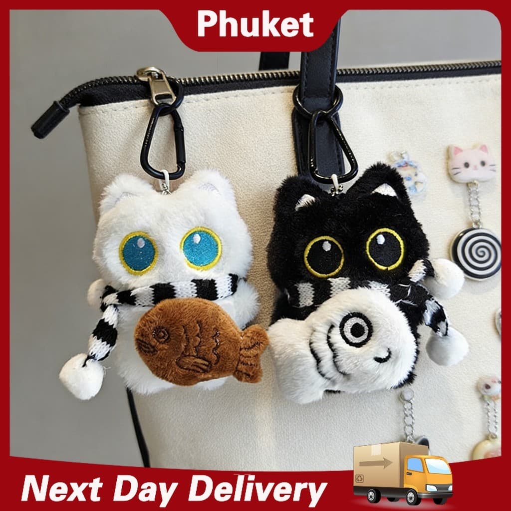 พวงกุญแจตุ๊กตาแมวดำตาโตน่ารัก ของขวัญคู่รักกอดปลาตัวน้อย พวงกุญแจแมวดำสุดครีเอทีฟ