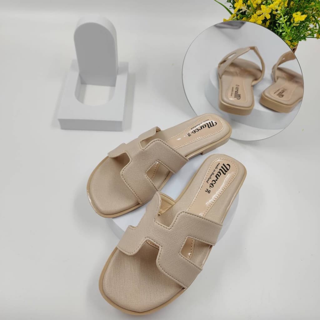 รองเท้าแตะแฟชั่นผู้หญิง แบรนด์ Marco รุ่น T1013 รองเท้าแตะผู้หญิง แต่ง H ผ้าสังเคราะห์ผ้าลาย - 1