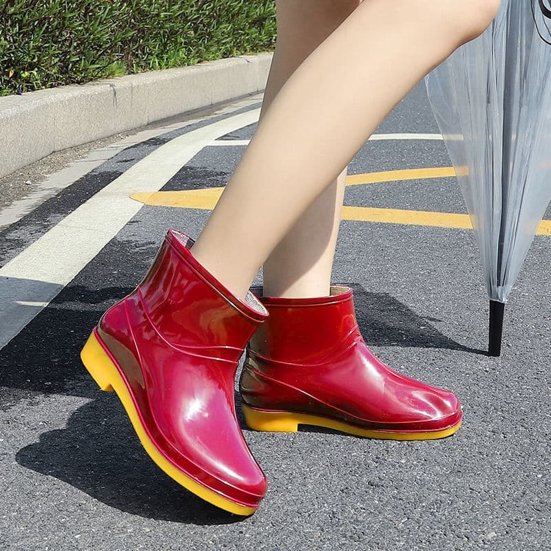 Jthel ใหม่ล่าสุด รองเท้าบูทข้อสั้น ไอเท็มที่ควรมีติดบ้านไว้ มี 5สีให้เลือก สีสัดสดใส ราคาถูกมาก คุ้มค่าคุ้มราคาแน่นอน รี