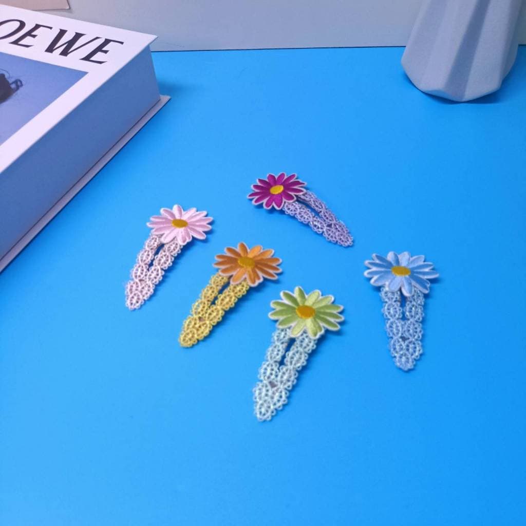 GEQ-กิ๊ฟติดผม งานเซลแบบสุ่มมีหลายแบบน่ารัก พร้อมส่งจากไทย - 1