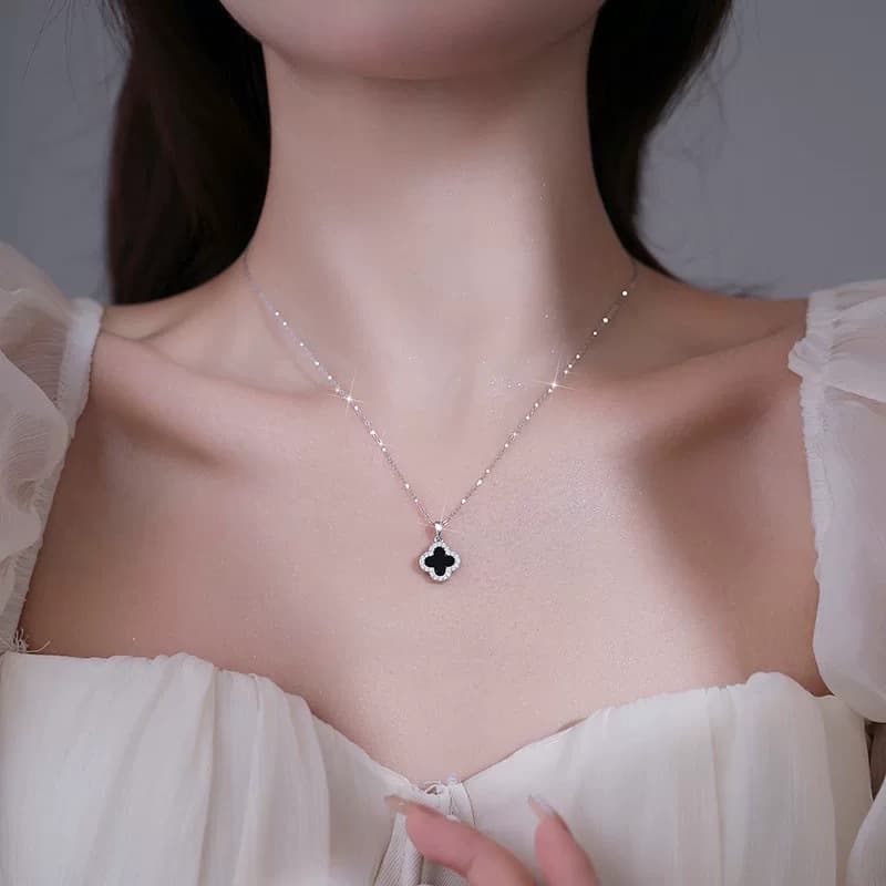 สร้อยคอ ชุบทอง จี้ใบโคลเวอร์สี่แฉก นําโชค ประดับคริสตัล แฟชั่นเกาหลี ให้เป็นของขวัญ สําหรับผู้หญิง - 4