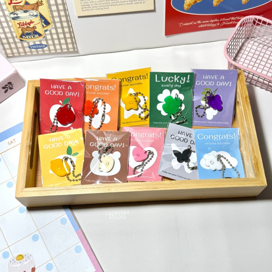 [ถูกที่สุด‼️] พวงกุญแจใบโคลเวอร์🍀 ของขวัญวันปัจฉิม🎓 ของจีบลูกค้า💖🧤