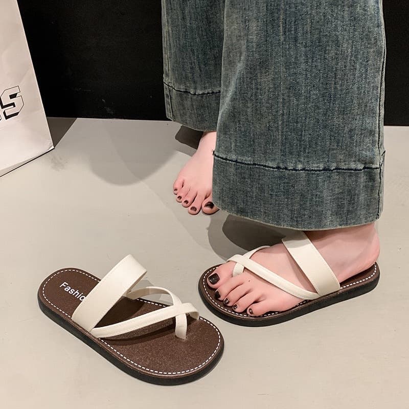 แฟชั่นใหม่  รองเท้าแตะสำหรับผู้หญิง   กันลื่น น้ำหนักเบา   ใส่สบาย #2068 - 1